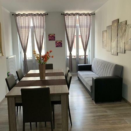 Modern Apartment Second Floor 布鲁塞尔 外观 照片
