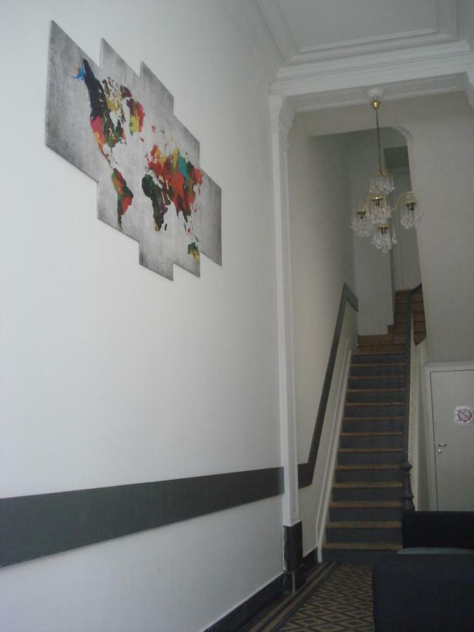 Modern Apartment Second Floor 布鲁塞尔 外观 照片