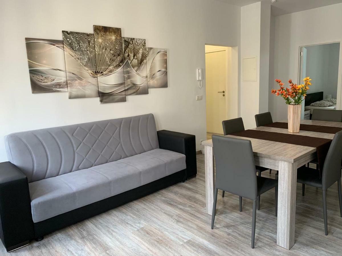 Modern Apartment Second Floor 布鲁塞尔 外观 照片