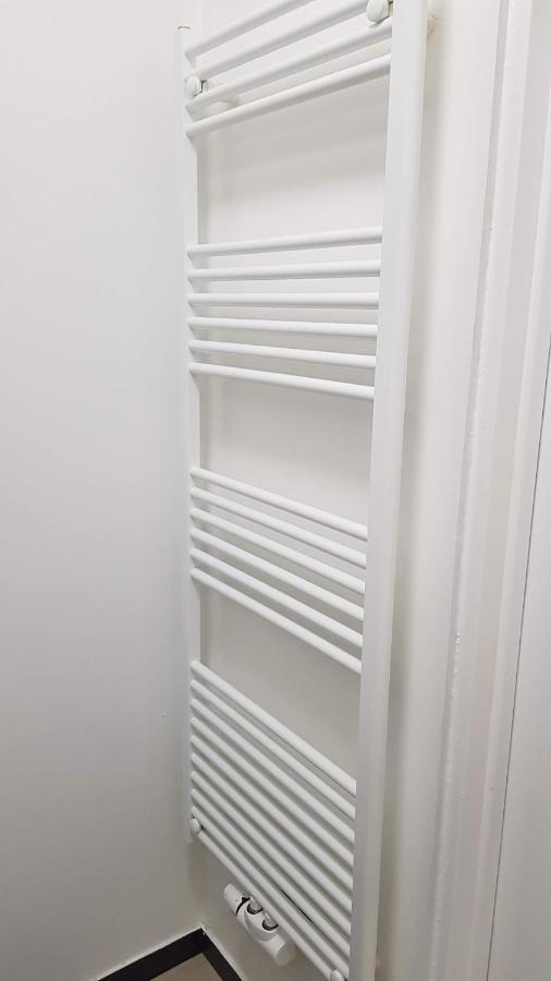 Modern Apartment Second Floor 布鲁塞尔 外观 照片